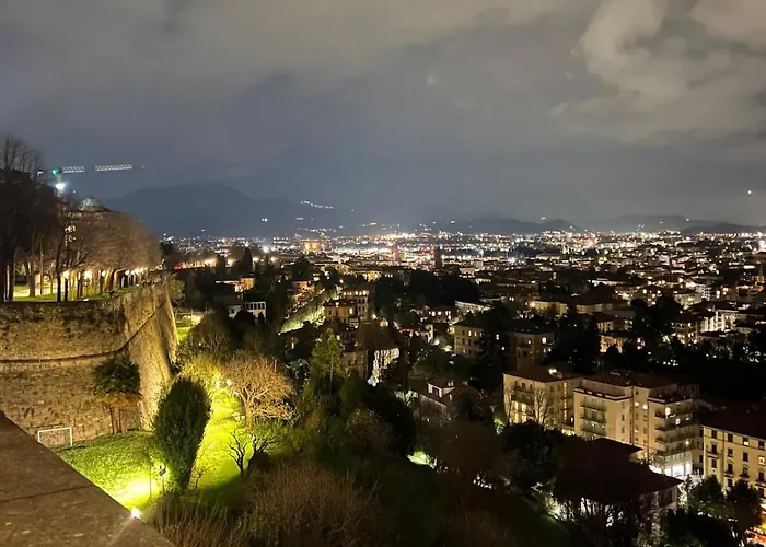 Lägenhet Rocca View Bergamo